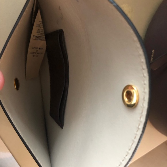 Burberry bucket style handbag with wristlet. - Picture 9 of 9